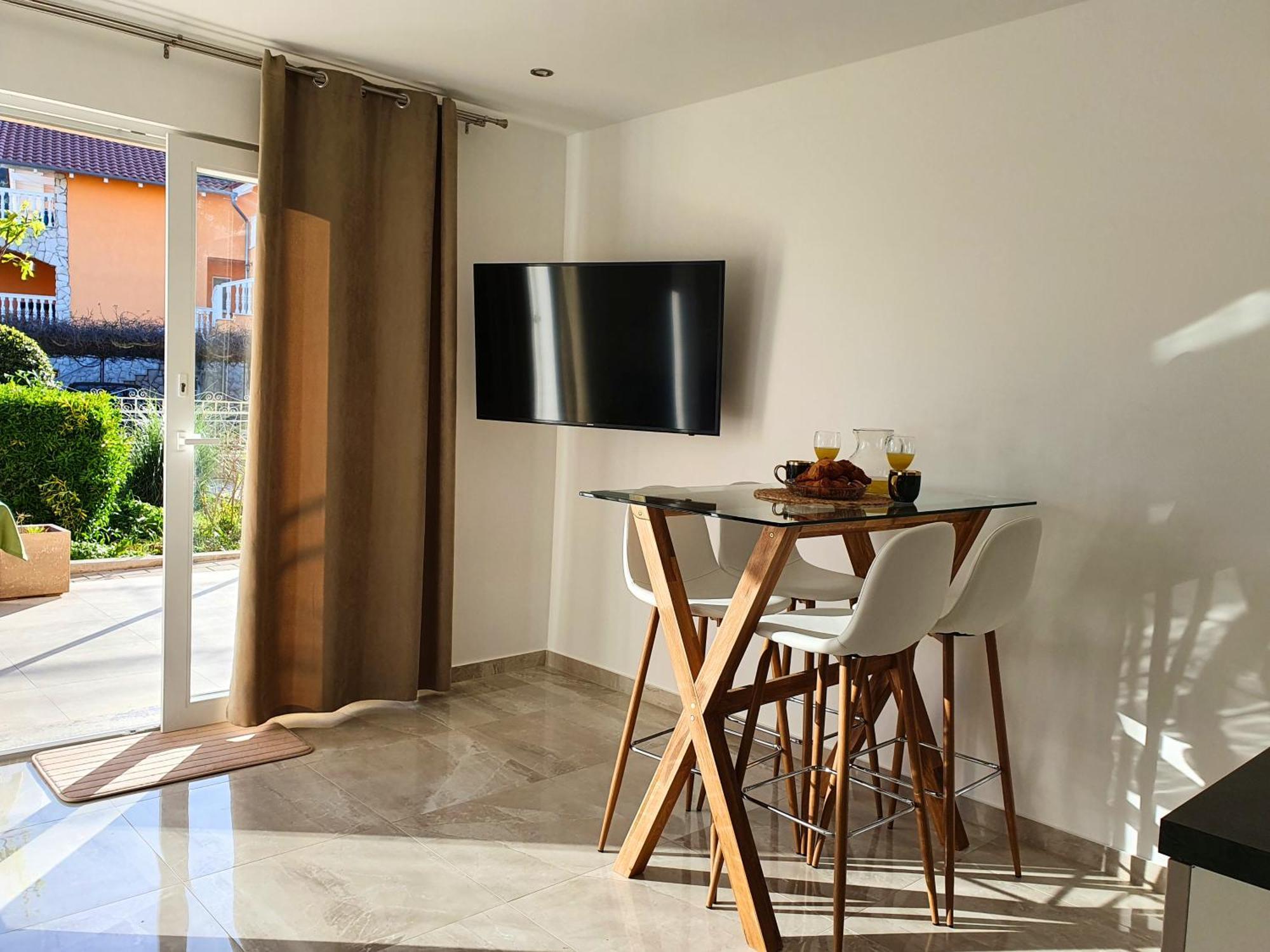 Gracienda Apartment Bilice Ngoại thất bức ảnh